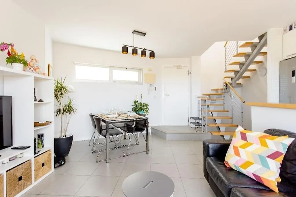El Medano Beachfront Triplex Penthouse With Pool, Rooftop, Sea View